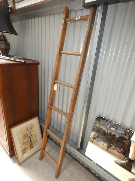 Armitage Auctions Item Detail