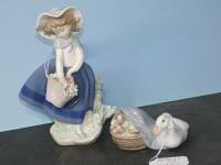 604 · 2 LLADRO FIGURINES - YOUNG GIR