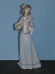 615 · LLADRO FIGURE OF A GIRL WITH F