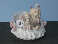 632 · LLADRO FIGURE OF DOGS IN A BAS