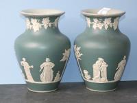 676 · PAIR OF DUDSON JASPER VASES C1
