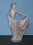 789 · LARGE LLADRO FIGURINE OF A DAN