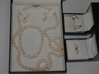 854 · PEARL NECKLACE, PEARL BRACELET