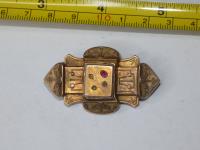 858 · GOLD VICTORIAN BROOCH WITH DIA