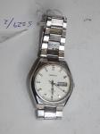 896 · SEIKO QUARTZ MOVEMENT GENTS WA