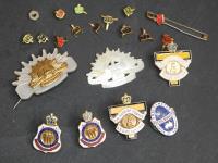 897 · ASSORTED MILITARY PINS ETC