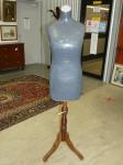 1007 · 1920'S SHOP MANNEQUIN EX-HOLDE