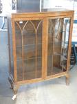 1022 · WALNUT GLAZED DISPLAY CABINET