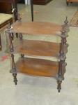 1041 · MAHOGANY SERPENTINE FRONT WHAT