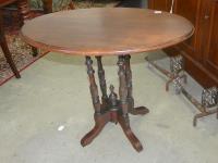 1047 · MAHOGANY OVAL TOP SIDE TABLE C