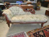 1061 · VICTORIAN CEDAR UPHOLSTERED SI