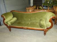 1075 · VICTORIAN MAHOGANY DOUBLE ENDE