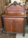1120 · A MAHOGANY COTTAGE CHIFFONIER
