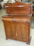 1123 · A MAHOGANY PANELLED CHIFFONIER