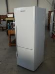 1232 · FISHER & PAYKEL 2 DOOR FRIGE/F