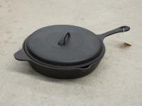 1239 · LIDDED CAST IRON FRYPAN DIA-30