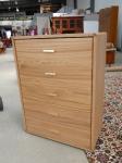 1253 · MODERN OAK 5 DRAWER CHEST H-12