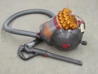 1345 · DYSON BALL VACUUM CLEANER - GO