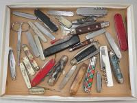 COLLECTION OF POCKET KNIVES