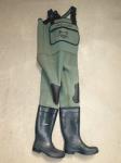 PAIR SIZE 9 FLY & DRY WADERS