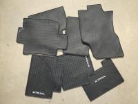 7 NISSAN X-TRAIL RUBBER FLOOR