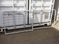 1835 · 2 GALVANISED GATES H-90 W-115