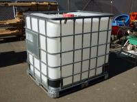 1949 · 1000L STORAGE TANK WITH METAL