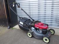 1988 · HONDA PETROL LAWNMOWER WITH CA