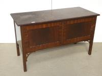 452 · LIFT TOP STORAGE BOX H-63 L-10