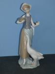 Lladro Figurine 'Girl With Goo