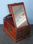 CHINESE LACQUERED VANITY CASKE