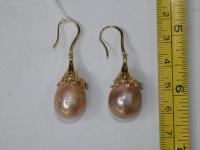 866 · PAIR MATURAL PEARL DROP EARRIN