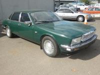1353 · 1988 JAGUAR XJ40 4 DOOR SEDAN,