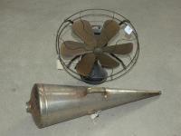 1412 · VINTAGE ELECTRIC FAN (GOING OR