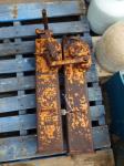 1775 · 2 RATCHET CRANK LIFT JACKS H-8