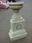 1819 · CONCRETE LOOK POLY HALF URN & PLINTH