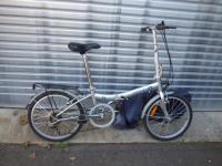 1908 · BENDR FOLDING BICYCLE WITH CAR