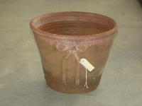 1044 · TERRACOTTA TUB/PLANTER WITH BO