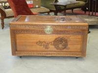 1046 · LARGE & WELL CARVED CAMPHORWOO