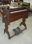 1070 · MASON & HAMLIN TRAVELLING PEDA