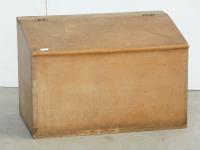 Dove Tail Pine Lift Top Storag