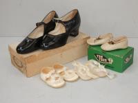 147 · BOX OF VINTAGE SHOES INCLUDING