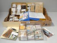 182 · BOX OF VARIOUS COLLECTORS CARD