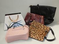 320 · QUANTITY OF LADIES BAGS
