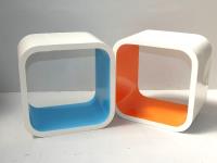 358 · 2 CUBE DISPLAY SHELVES