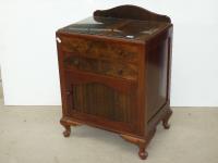 A Hewitt & Inglis Launceston 2