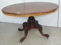 390 · OVAL TOP BREAKFAST TABLE WITH