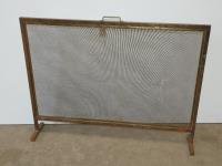 STURDY BRASS FRAMED SPARK SCRE