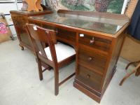 Chair & 7 Drawer Desk With Huo